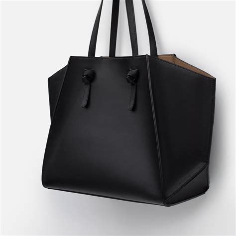 zara basic tote bag.